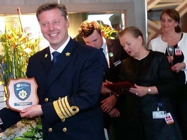 Key and Plaque ceremonie ms Koningsdam aan de Cruise Terminal Rotterdam 19 mei 2016